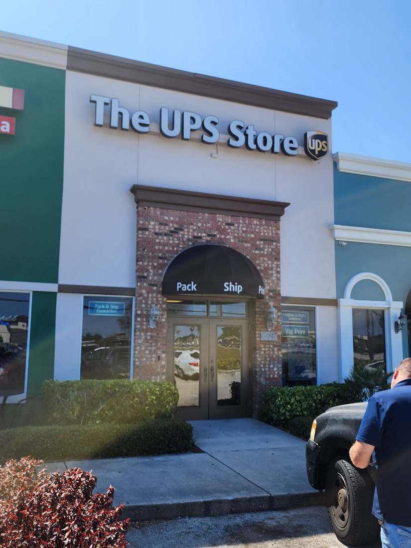 Commercial storefront repaint - The UPS Store